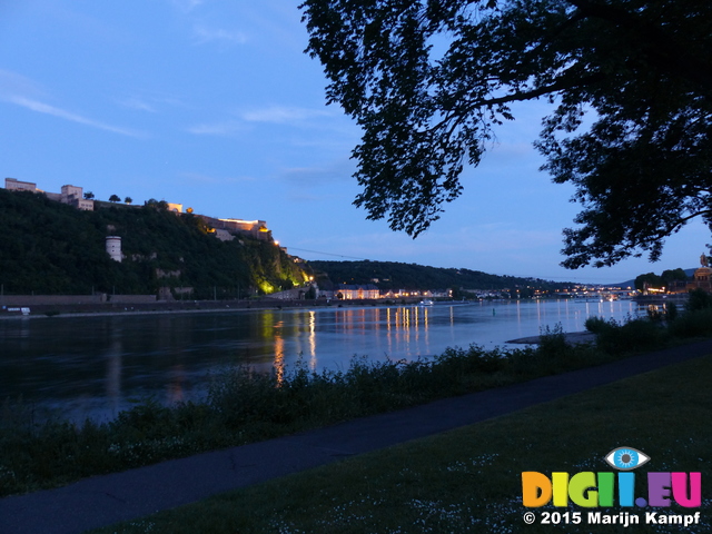 FZ016227 Rhine at night